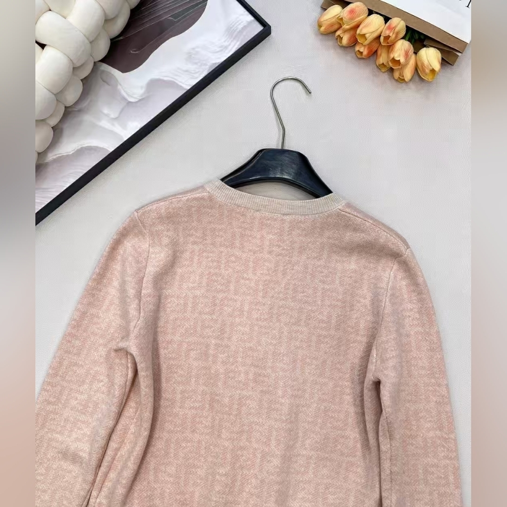 Fendi Pink FF Logo Crew Neck Knit Cardigan - Picture 11 of 11